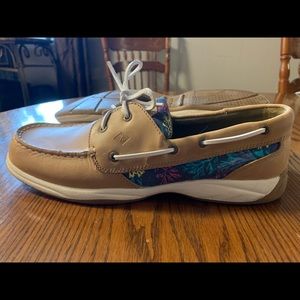Woman’s Sperry Boat Shoes